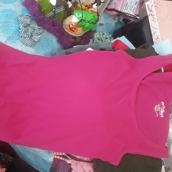 Tank tops - Picture 5 of 5